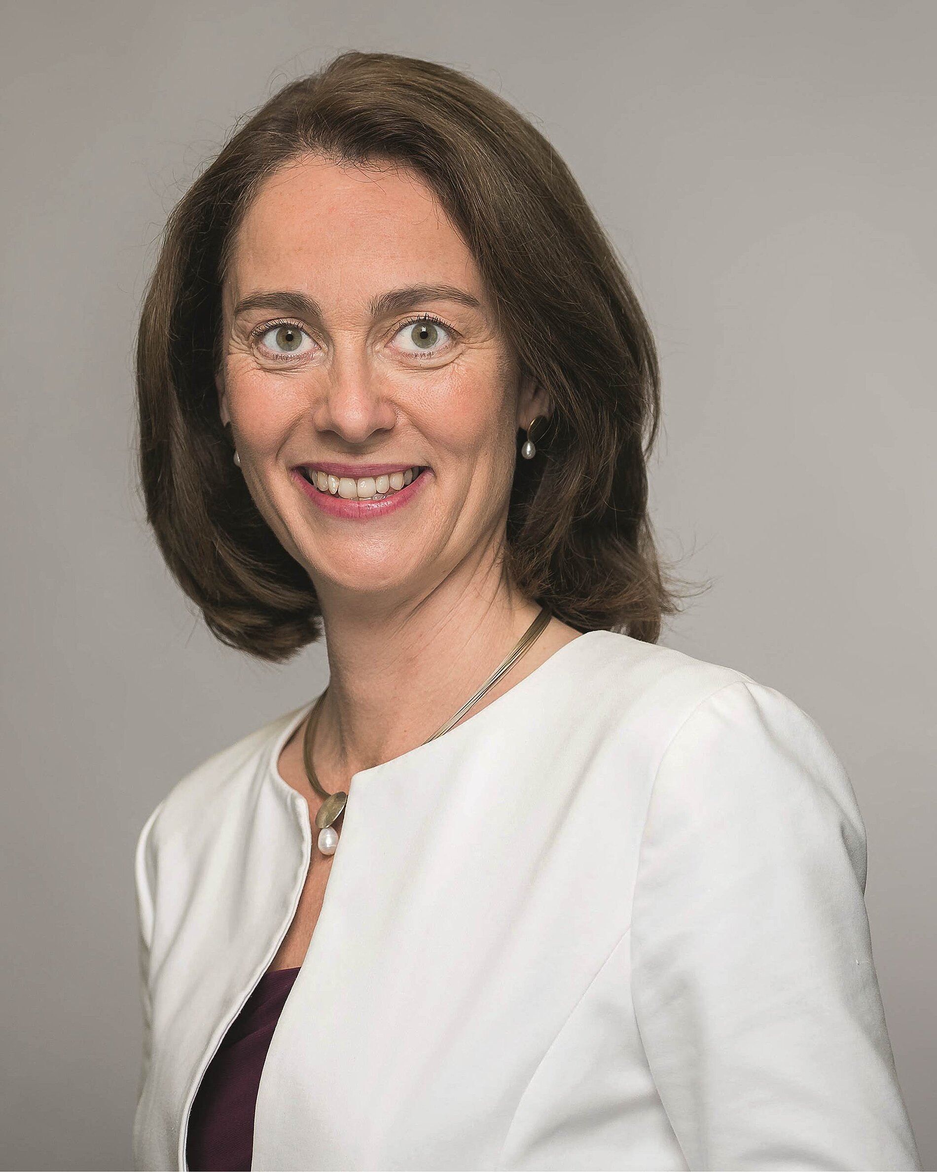 Porträtfoto von Bundesfamilienministerin Katarina Barley.