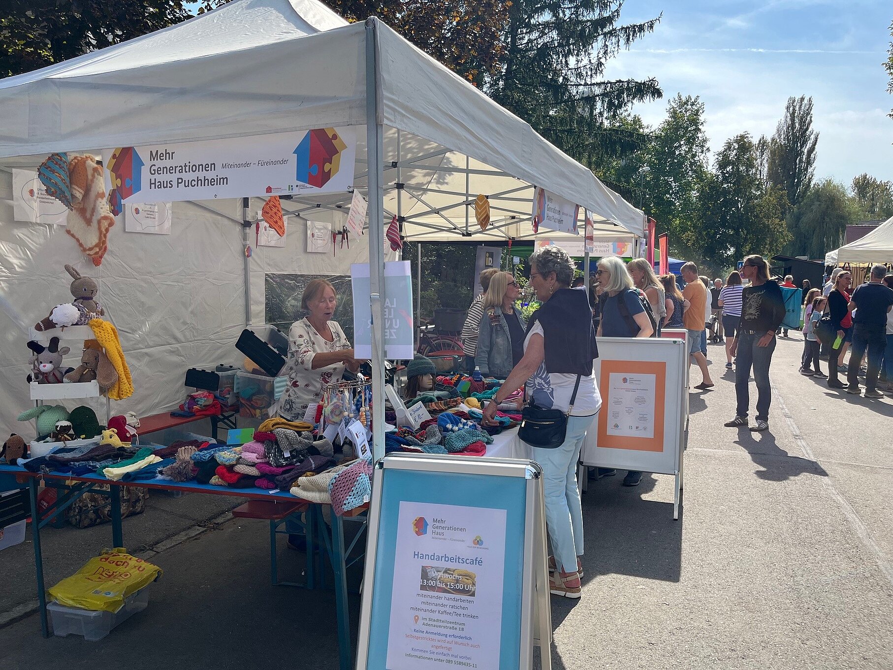 Das MGH auf dem Ökomarkt Puchheim